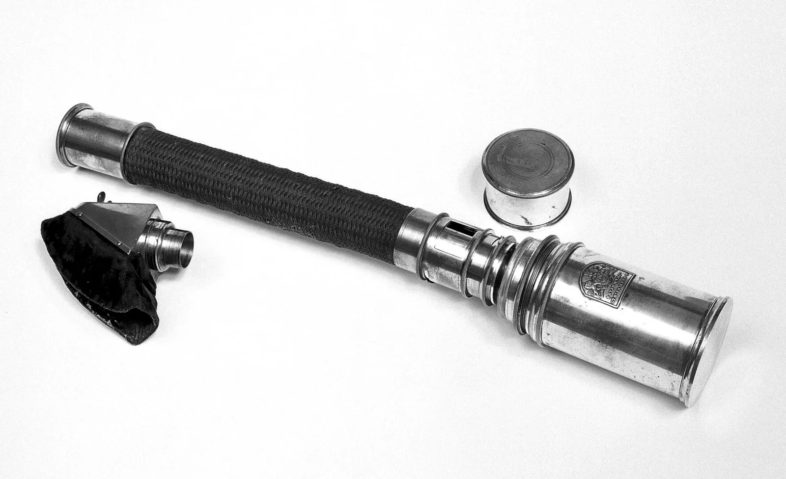 Fig. III — John Snow's chloroform inhaler, designed to regulate the strength of the vapour — the first attempt to bring measurement to anaesthesia.` / credit: `Wellcome Collection — CC BY 4.0.